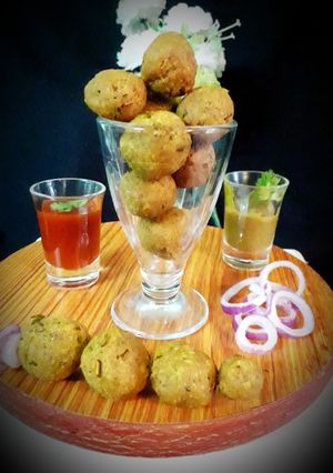 রুই মাছের পাকোড়া (Rui macher pakora recipe in bengali) রেসিপির প্রধান ছবি