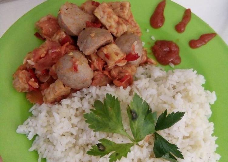 Tempe Baso Sambal Tomat Nasi Mentega