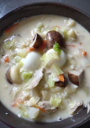A picture of Macaroni Sopas.