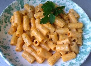 Una foto de Pasta con Tomate y Nata 🍝