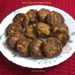 A picture of Spicy Tuna Fish Potato Patties.