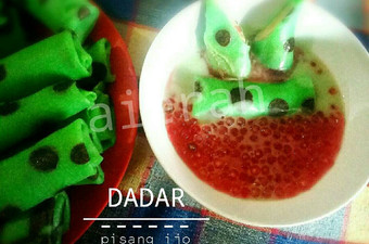 Bagaimana Menyiapkan Dadar pisang ijo with fla Wajib Dicoba