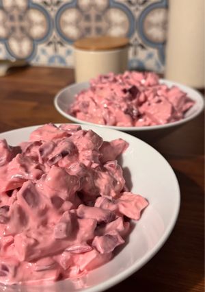 Foto principal de Ensaladilla de pollo y remolacha