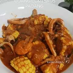 A picture of Udang Cumi Saus Padang.