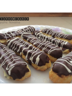 Foto resep Vanilla Chocolate Eclairs