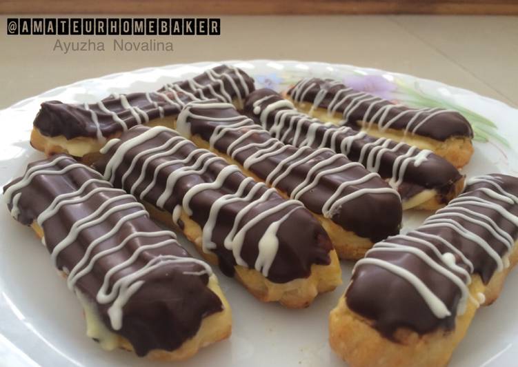 Vanilla Chocolate Eclairs