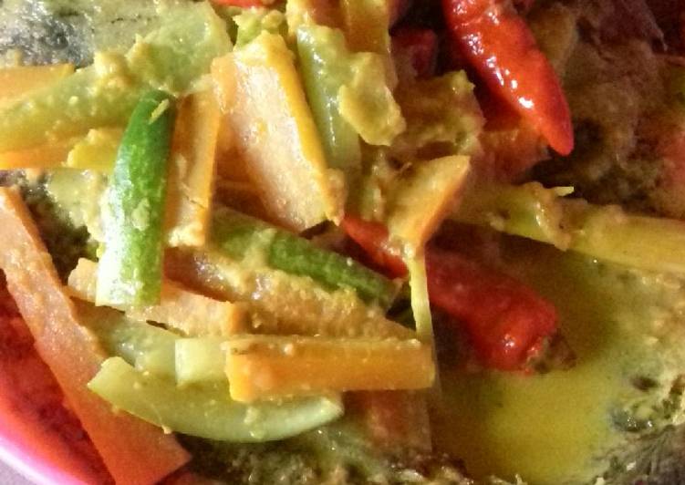 Resep Pesmol santan ikan mas yang Enak