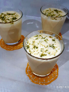 عکسی از دستور شیر موز بستنی