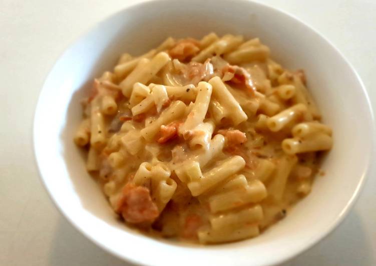 Smoked Salmon Pasta