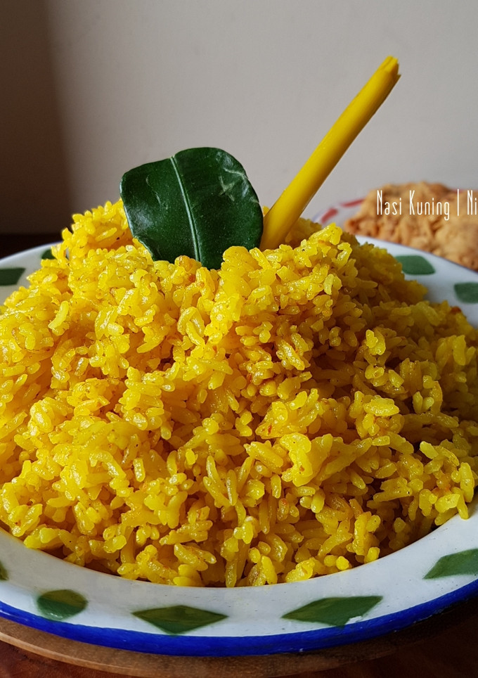 Foto resep Nasi Kuning(Rice Cooker)