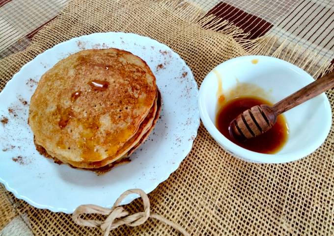 Oats Pear Cinnamon Pancakes Recipe