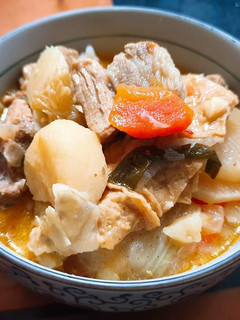 韓式馬鈴薯排骨湯 的食譜成品照片