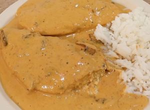 Una foto de Tortitas de pollo en crema de chipotle