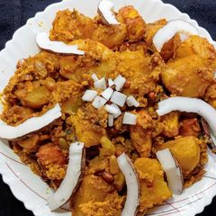 A picture of Coconut Paneer Potato Curry.