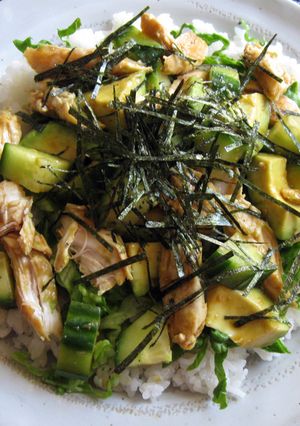 A picture of Wasabi Chicken & Avocado Chirashi-zushi.