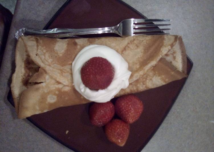 How to Make Homemade Strawberry crepes