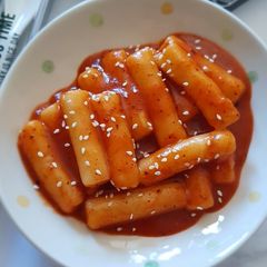 Tteokbokki A picture of Tteokbokki.