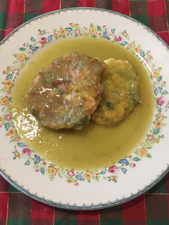 Una foto de Tortitas de calabaza con queso y cilantro