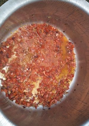 A picture of Tomatoe stew.