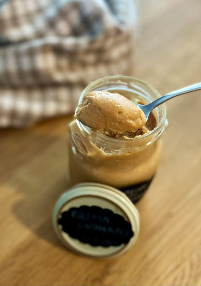 Una foto de Crema de cacahuete casera en Thermomix