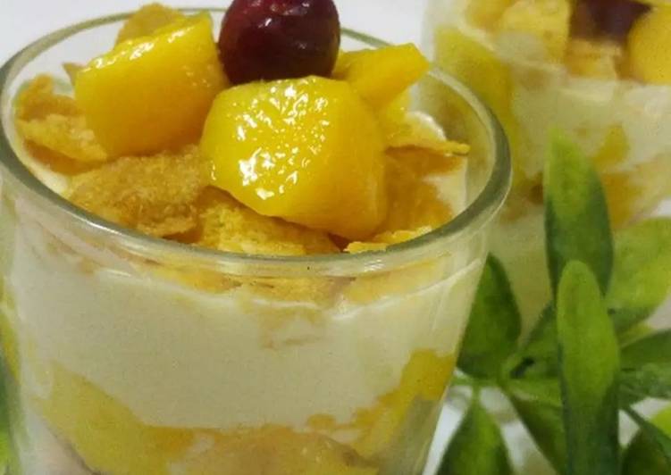 Steps to Make Award-winning Mango yogurt parfait