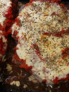 Una foto de Tapa de asado y vacio a la pizza