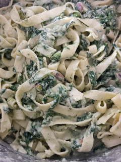 Una foto de Crema de espinacas y queso 🧀 para pasta