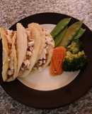 Taquitos de papa con chorizo y vegetales 😋