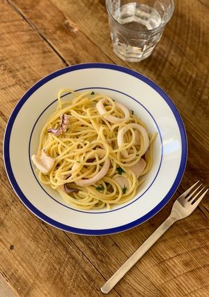 A picture of 🍝 Basic☆ Squid- spaghetti aglio olio e peperoncino.