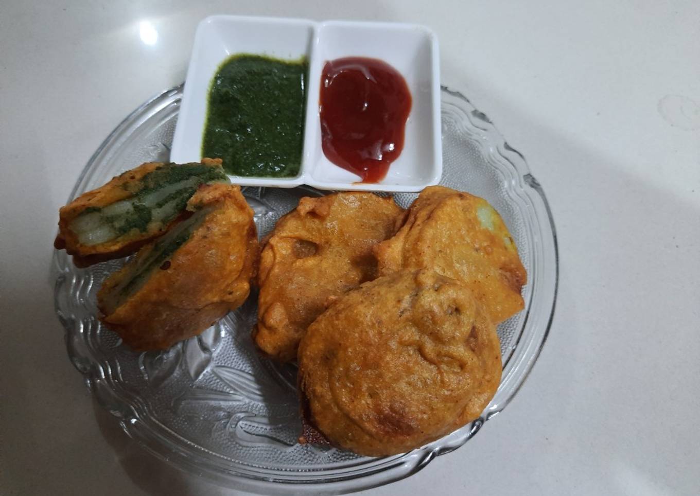 Aloo sandwich pakoda