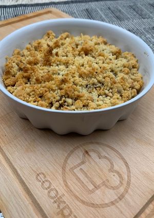 Une photo de Crumble aux pommes et crème de marron