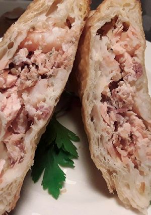 A picture of Sig's Salmon and Prawn Pasties.