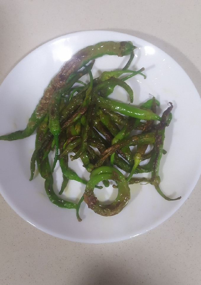Una foto de Piparras fritas