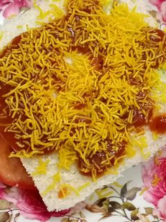 વેજીટેબલ સેન્ડવીચ (Vegetable Sandwich Recipe In Gujarati) રેસીપી મુખ્ય ફોટો