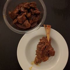 A picture of Klaya (Tunisian braised meat).