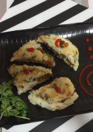 পটাটো হান্ডভো (potato handvo recipe in Bengali) রেসিপির প্রধান ছবি