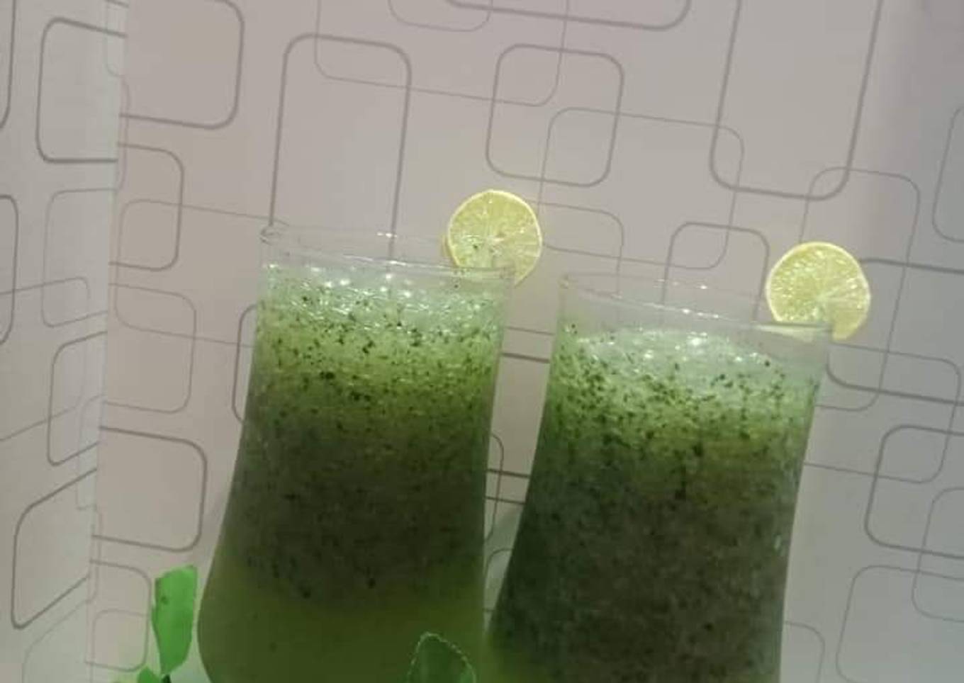 Mint margarita with a twist
