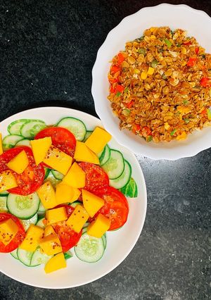 Hình của món Yến mạch rang trứng cùng rau củ.
