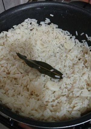 Una foto de Arroz al ajo