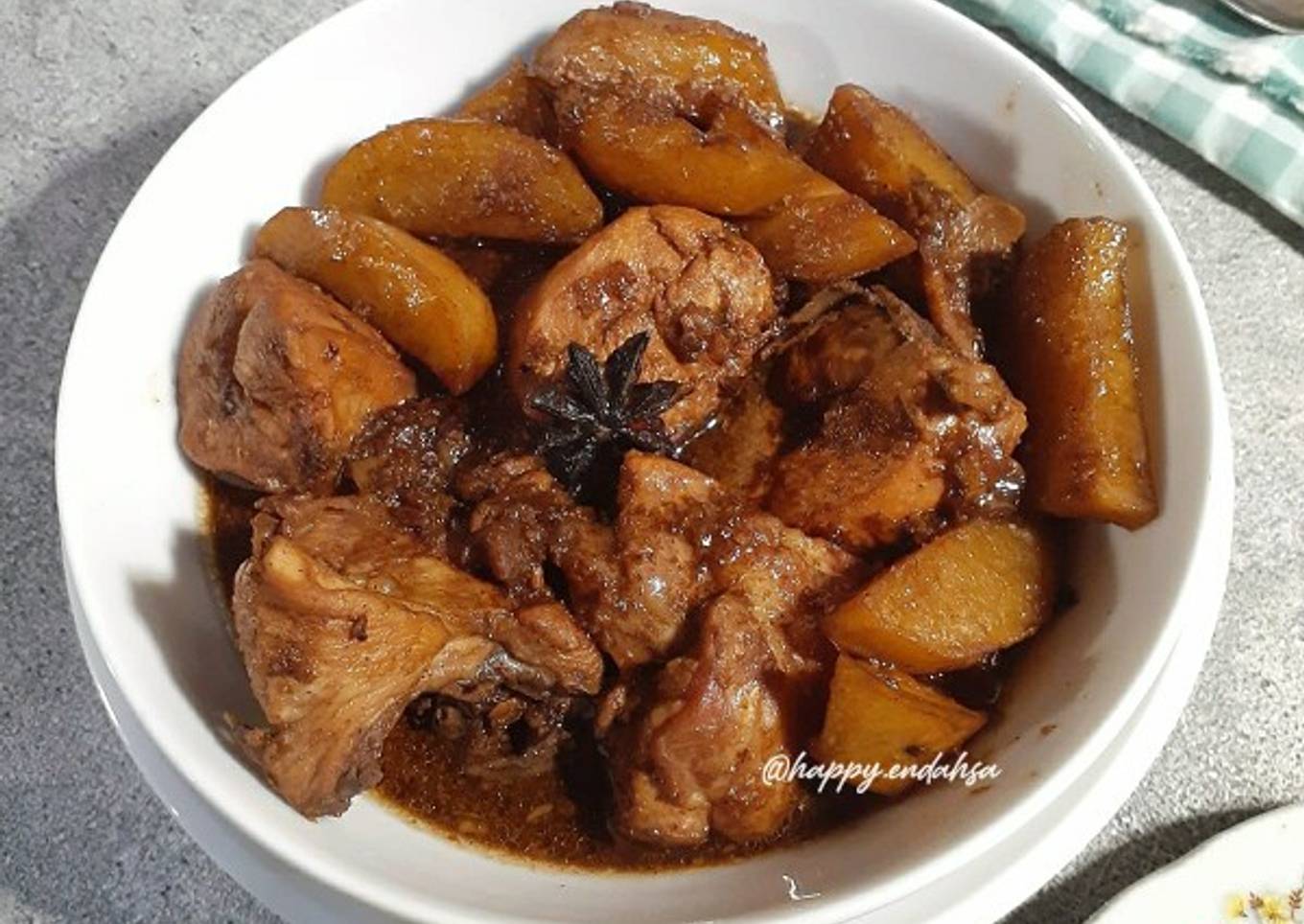 Semur Ayam Kecap Berempah