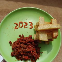 A picture of Golden Yam fingers with minced meat.