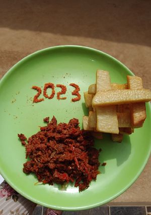 A picture of Golden Yam fingers with minced meat.