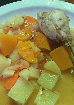 Una foto de Pollo con naranja y limón