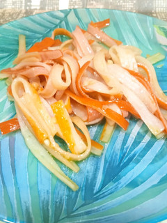 Una foto de Surimi al ajillo