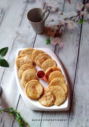 A picture of Eggless mini pancake.