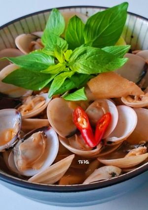 Hình của món NGHÊU hấp kiểu Thái.