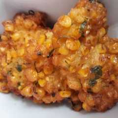 A picture of Bakwan jagung renyah.