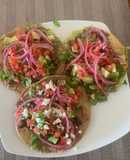 Tostadas (tortillas de maíz) con carne