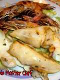 Grigliata di pesce servita con salsa vinaigrette