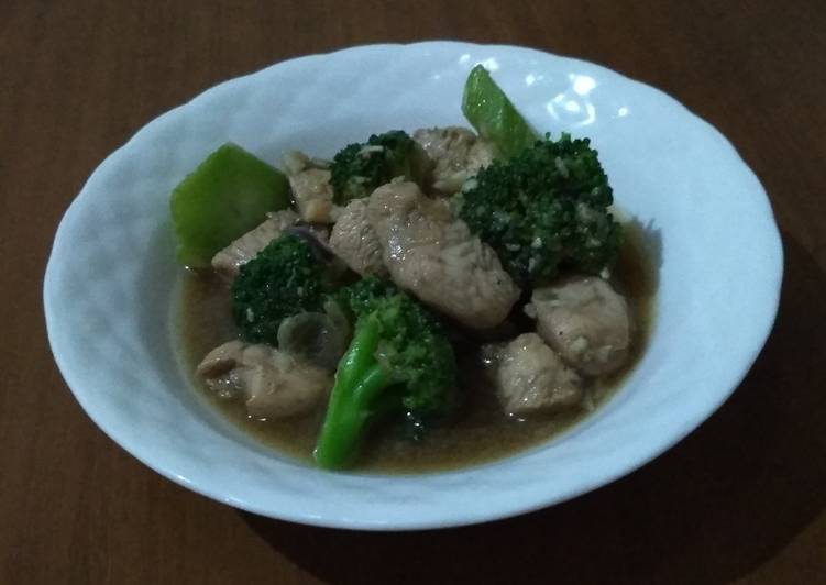 Tumis Ayam Brokoli